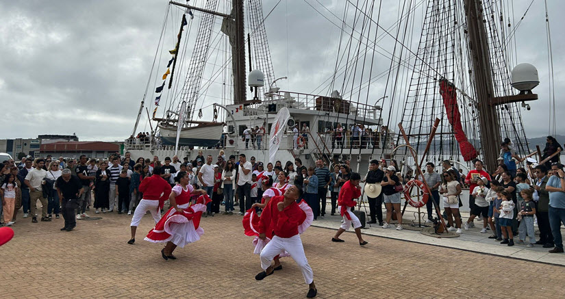 9 Muelle En Vigo.jpg