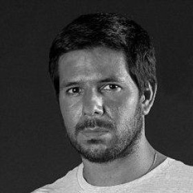 La distancia que nos separa / Die Entfernung, die uns trennt La distancia que nos separa / Die Entfernung, die uns trennt