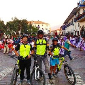 Tasting The Road: Eine deutsch-peruanische Agentur für Radtouren rund um Cusco Tasting The Road: Eine deutsch-peruanische Agentur für Radtouren rund um Cusco